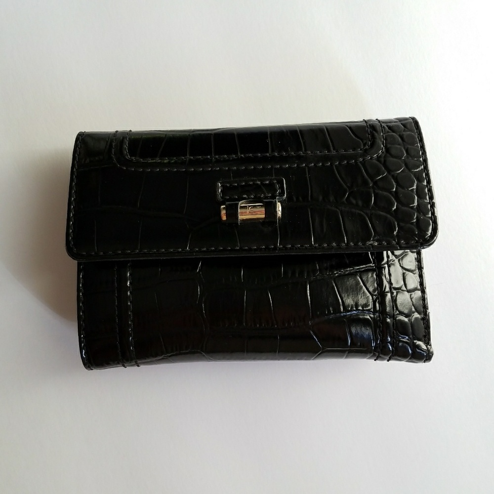 Liz Claiborne Black crocodile wallet