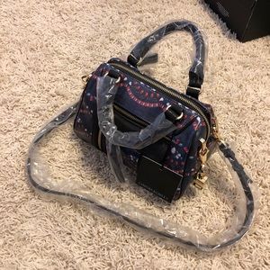 NWT jewel pattern purse! Holiday perfect NWT jewel pattern purse! Holiday perfect