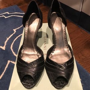 Never Worn! Gianni Bini Black Heels. Size 9