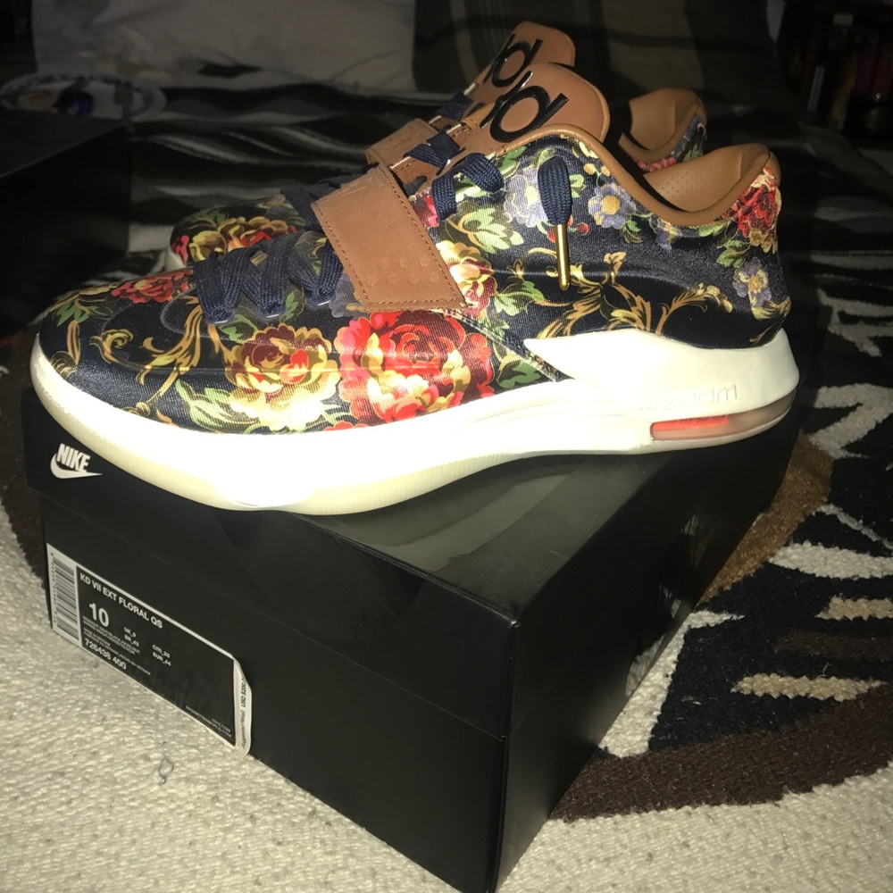 Size 10 KD 7 EXT Floral QS