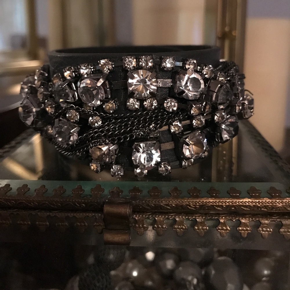 NWOT Leather and Rhinestone bracelet