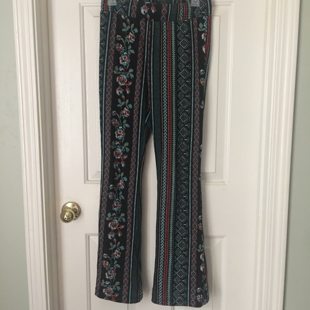 SOLD ON Ⓜ️ Boho style pants