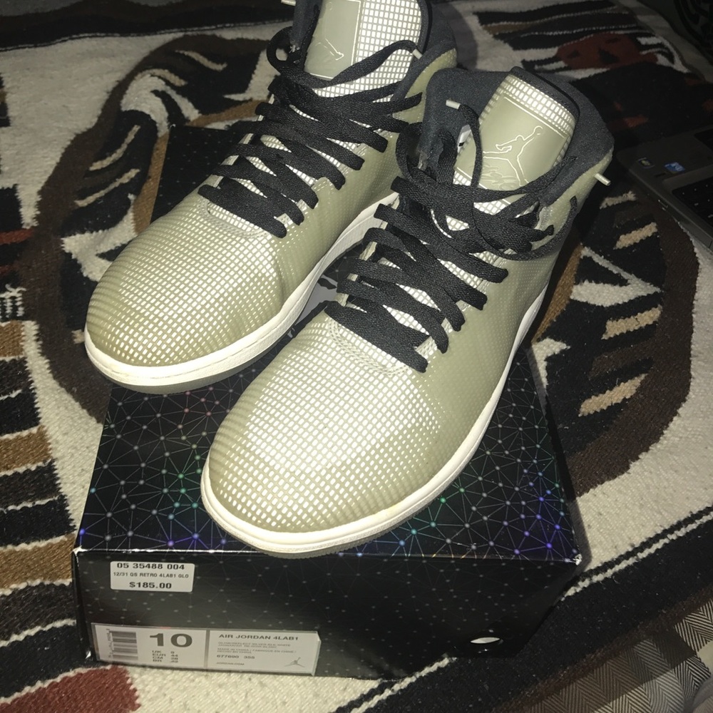 Jordan 4Lab1
