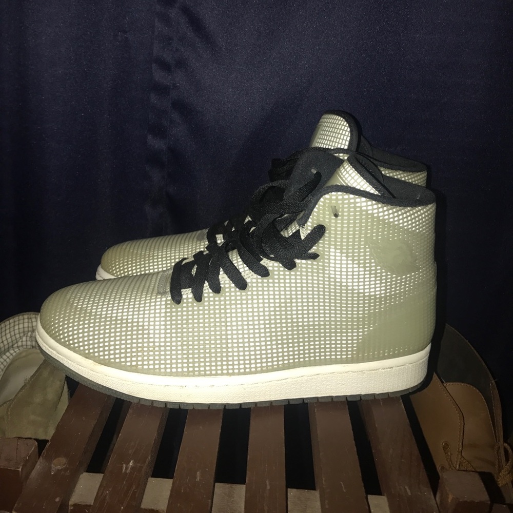 Jordan 4Lab1 - Picture 6 of 7