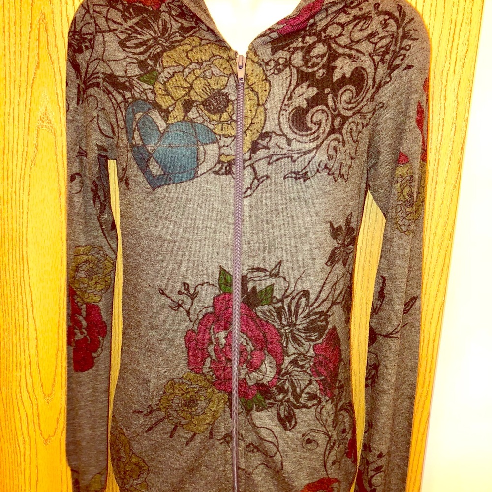 Zippered light weight floral sweater with hood