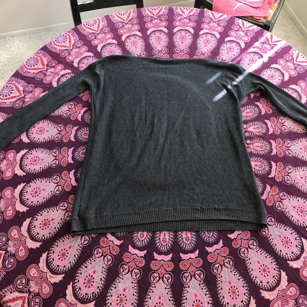 Sweater - Picture 6 of 6