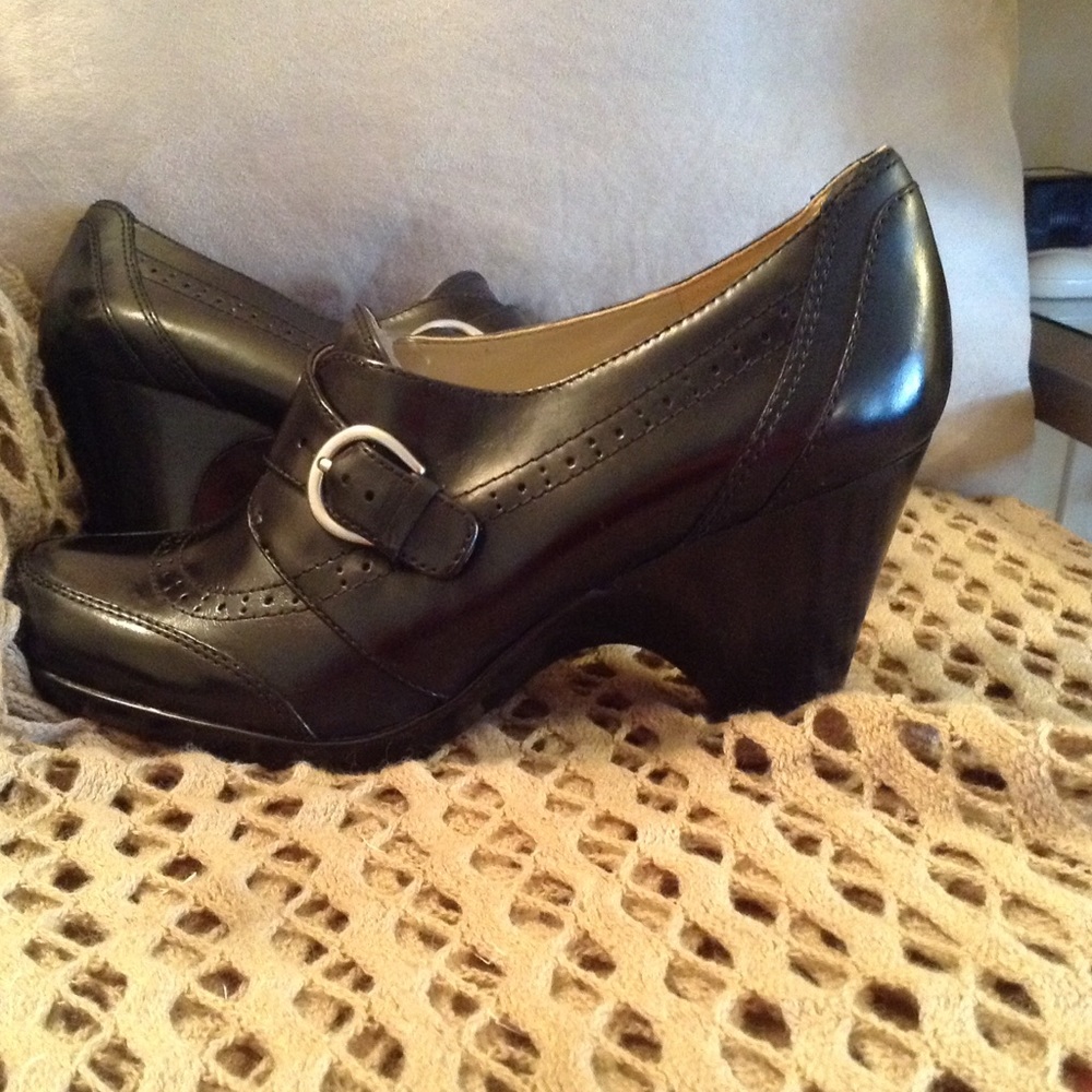 Naturalizer Women's Malia Oxford Black Wedge Heel