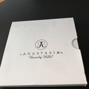 Anastasia blush new