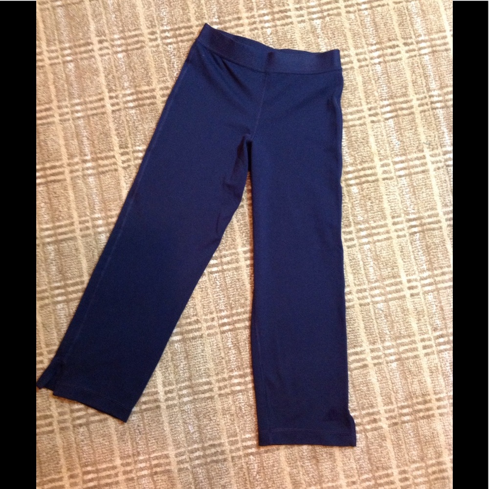 Adidas Poly/Spandex Workout Crops XS
