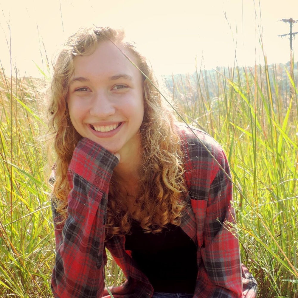 Meet your Posher, Laryssa