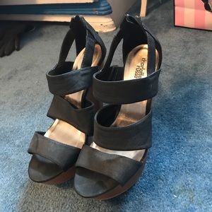 Charlotte Russe size 9 heels