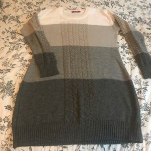 Women's tunic sweater