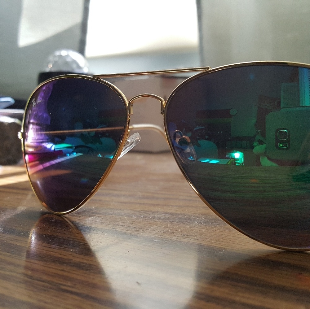 Ray-Ban Aviators Sunglasses