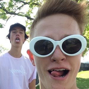 Meet your Posher, Logan