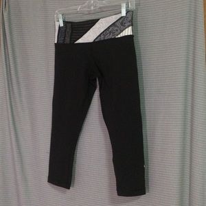 Lululemon Wunder Under Crop Tights Size 6 Black
