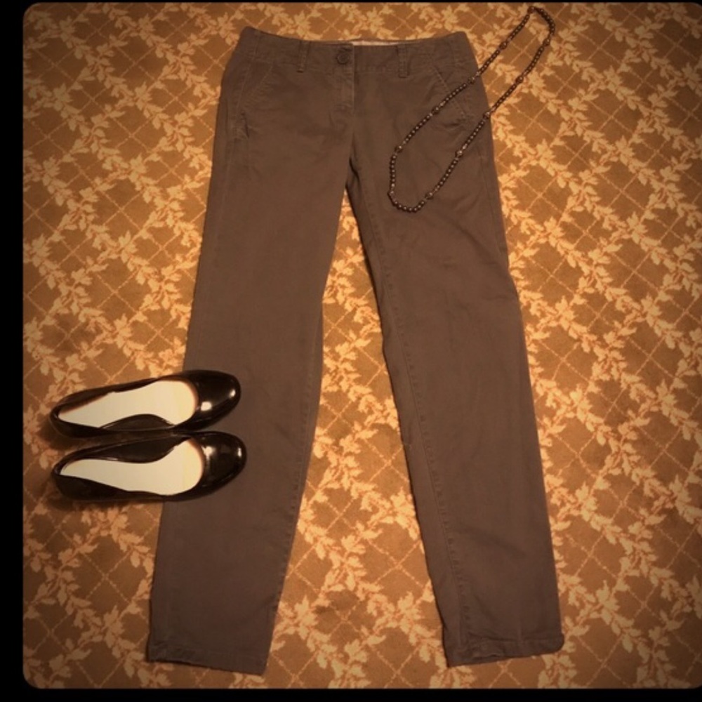 Cute girlfriend Ann Taylor gray pants