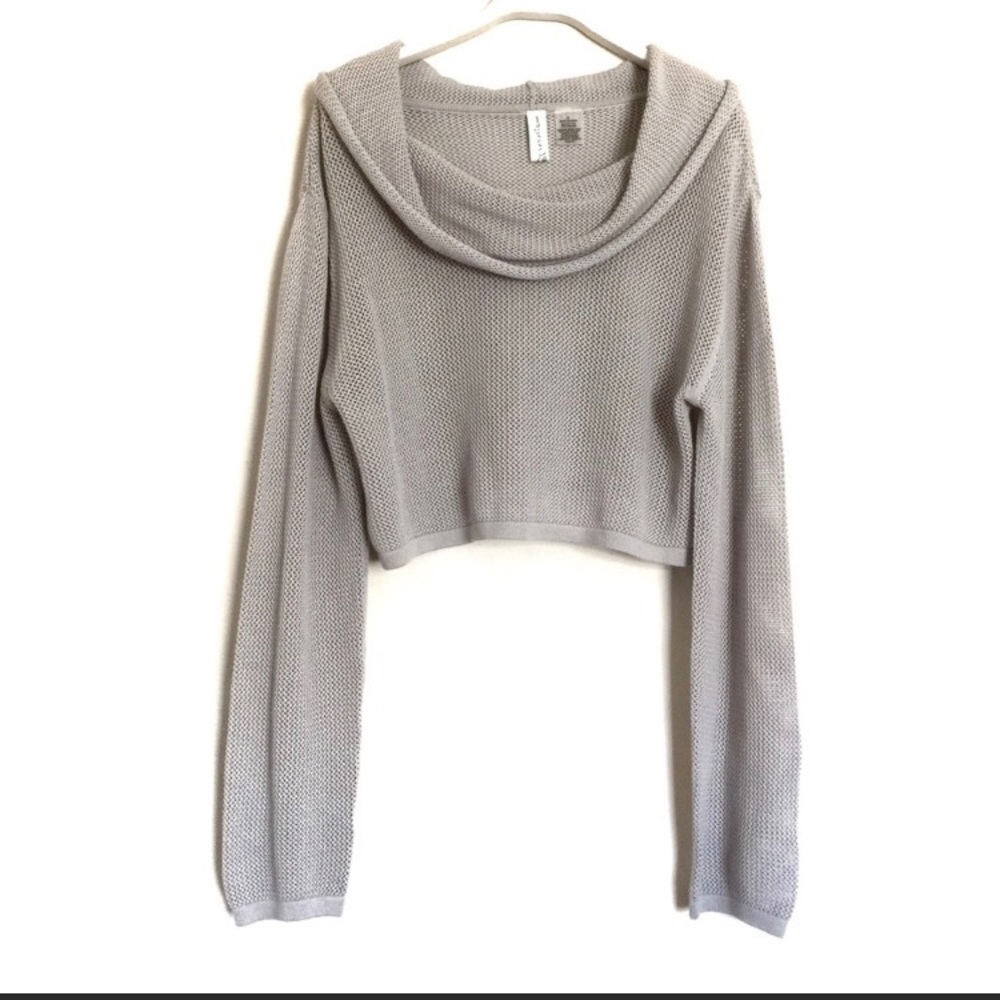 Sahalie grey open knit crop sweater!
