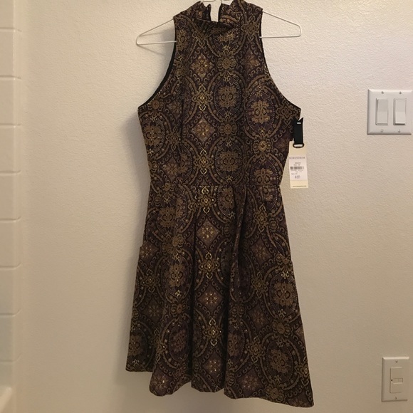 elegant skater cut dress - Picture 1 of 4