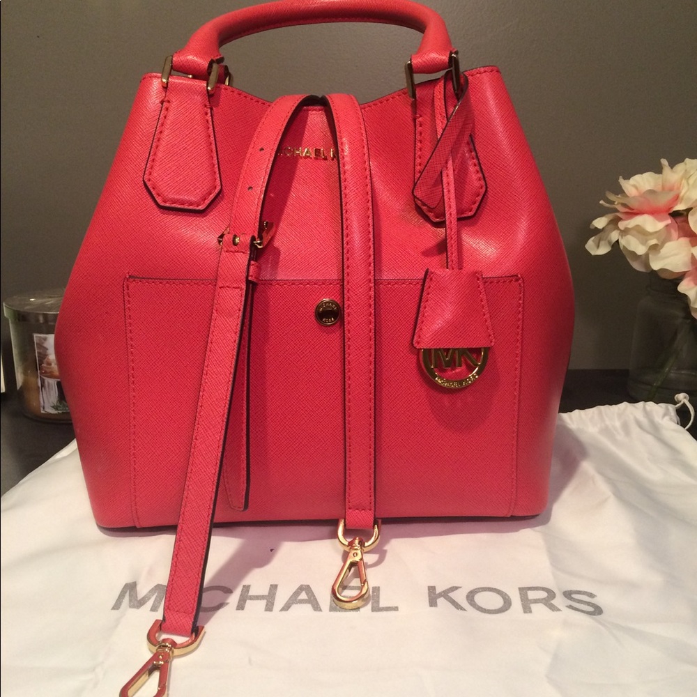 New Price ‼️ MK Greenwich Saffiano Satchel