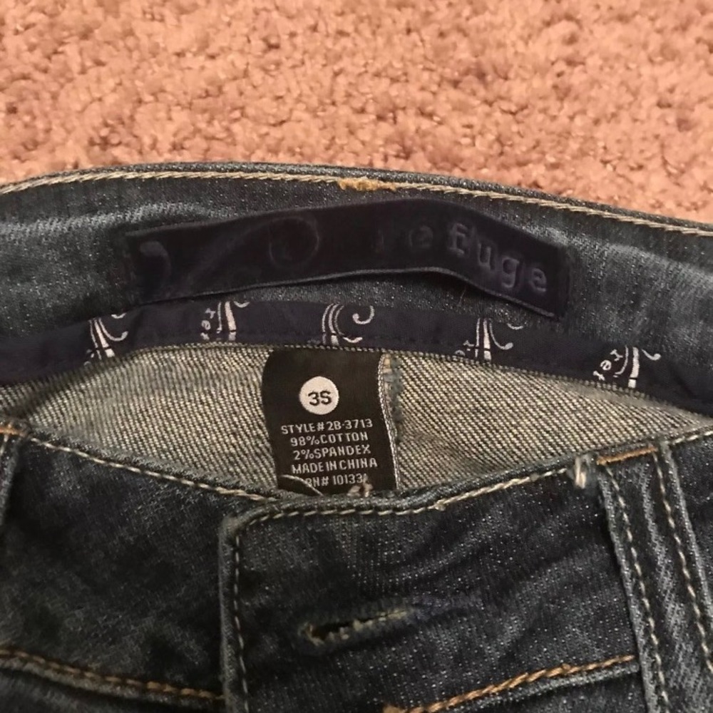 Distressed Jeans - Picture 3 of 4
