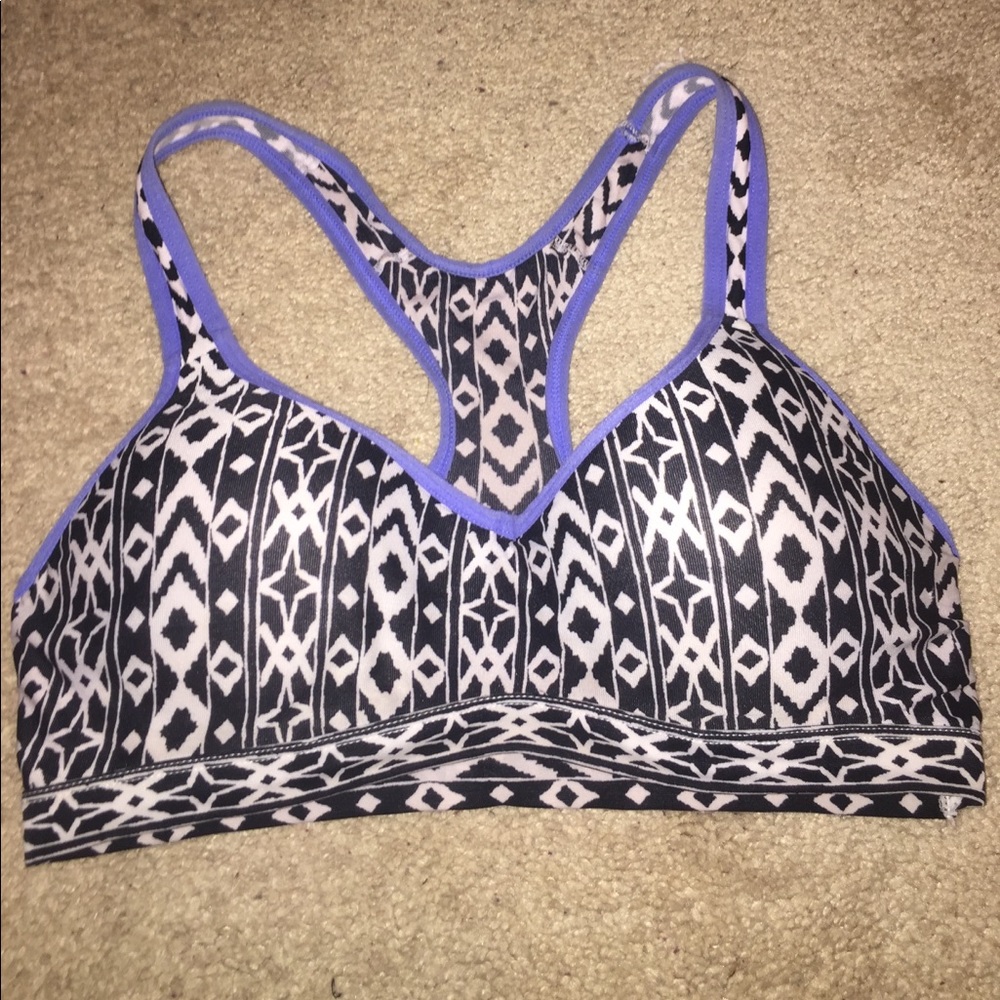 sports bra