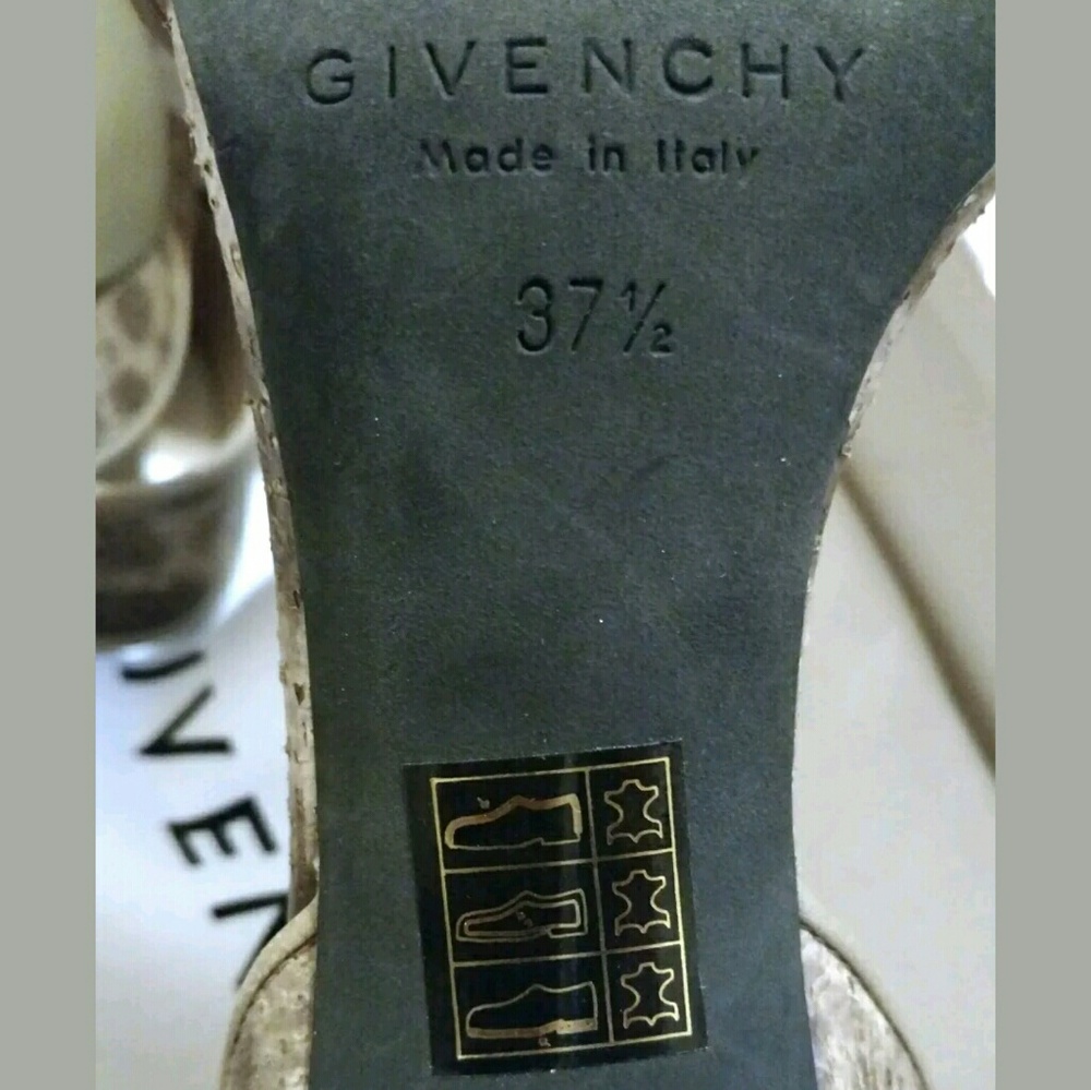 Reserved❌GIVENCHY Shark Tooth Turn Lock Sandals - Picture 7 of 8