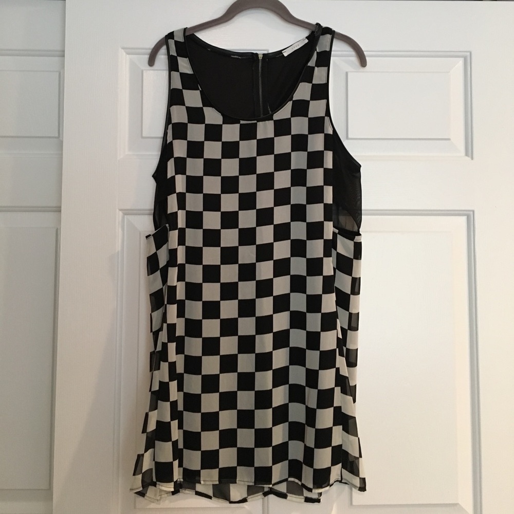 Lush Black/White checkered dress