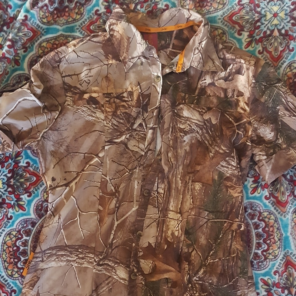 SHE Realtree Camo Button up Blouse