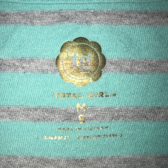 Set of 2, Girls M/8 tops - Picture 3 of 4