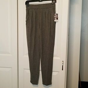 NWT Jessica Simpson Gray Jogger Stretch Pant
