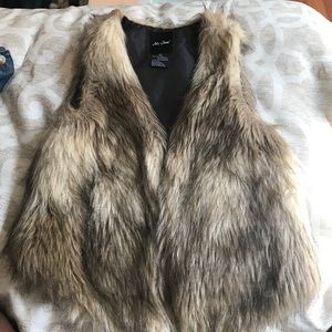Two-toned Faux Fur Vest