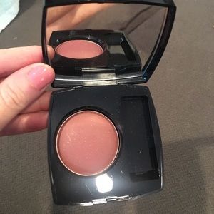 Chanel Blush in Plum Attracrion