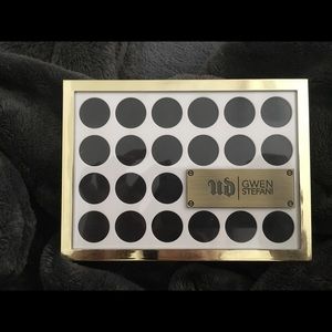 Urban decay x Gwen steffani palette