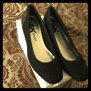 Anne Klein Sport dress flats 9 1/2
