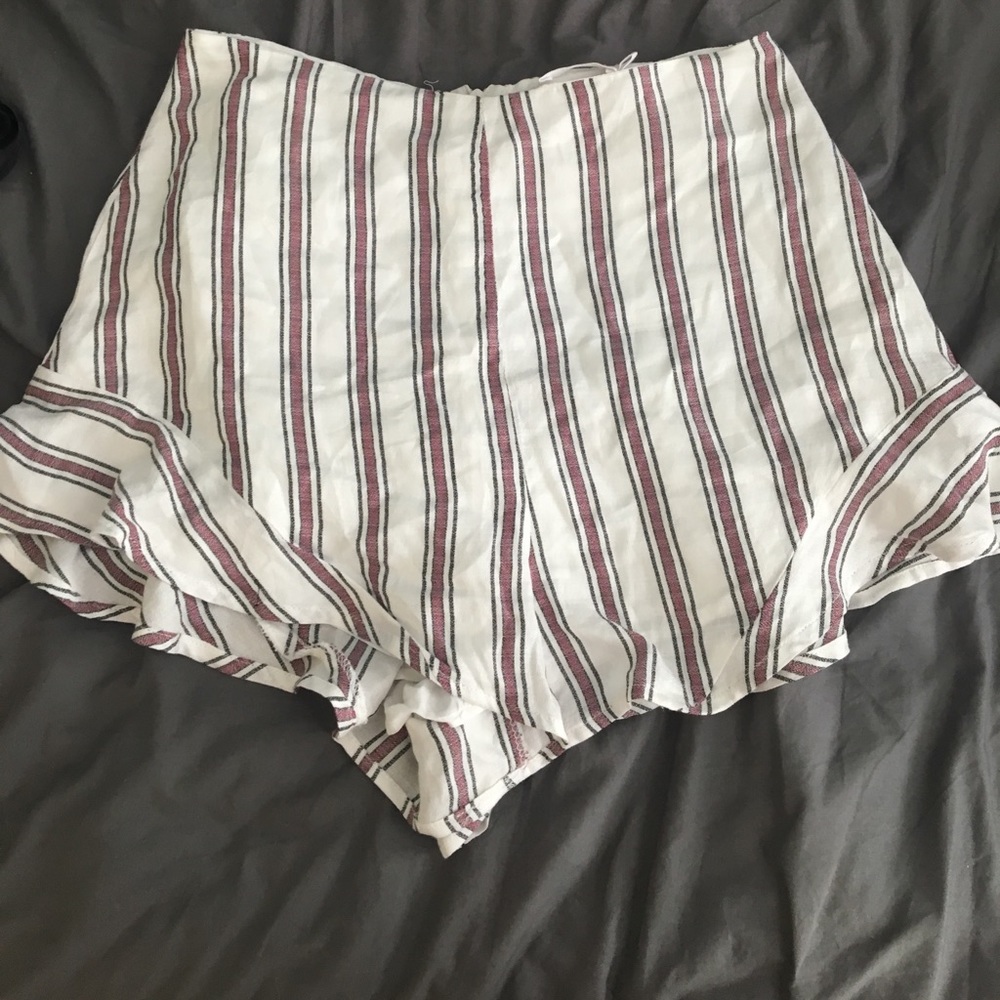 Ruffle shorts