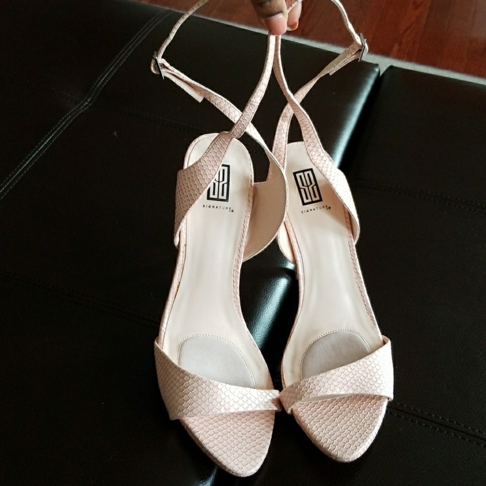 Brand New! Blush pink heels
