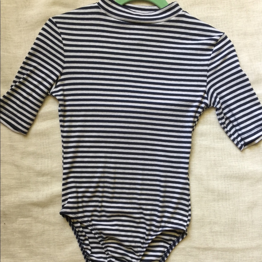 Stripped 3/4 Sleeve Bodysuit