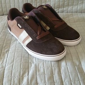 Dvs footwear Milan 2 men's sz10