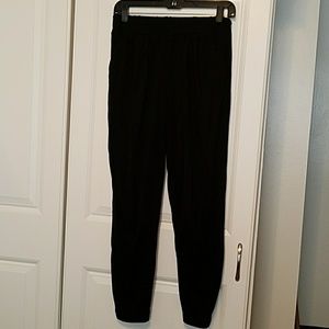 NWOT Jessica Simpson Black Jogger Skinny Pant