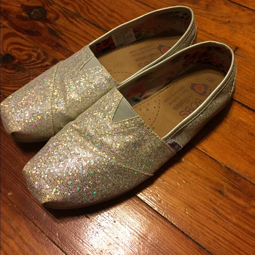 Size 7 silver sparkly Bobs