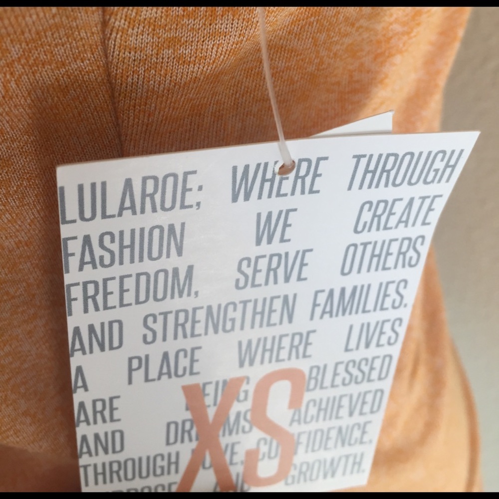 Lularoe Randy T - Picture 2 of 2