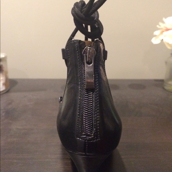 Ballerina Pumps with tie - Picture 4 of 5