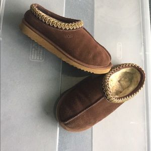 Ugg slippers