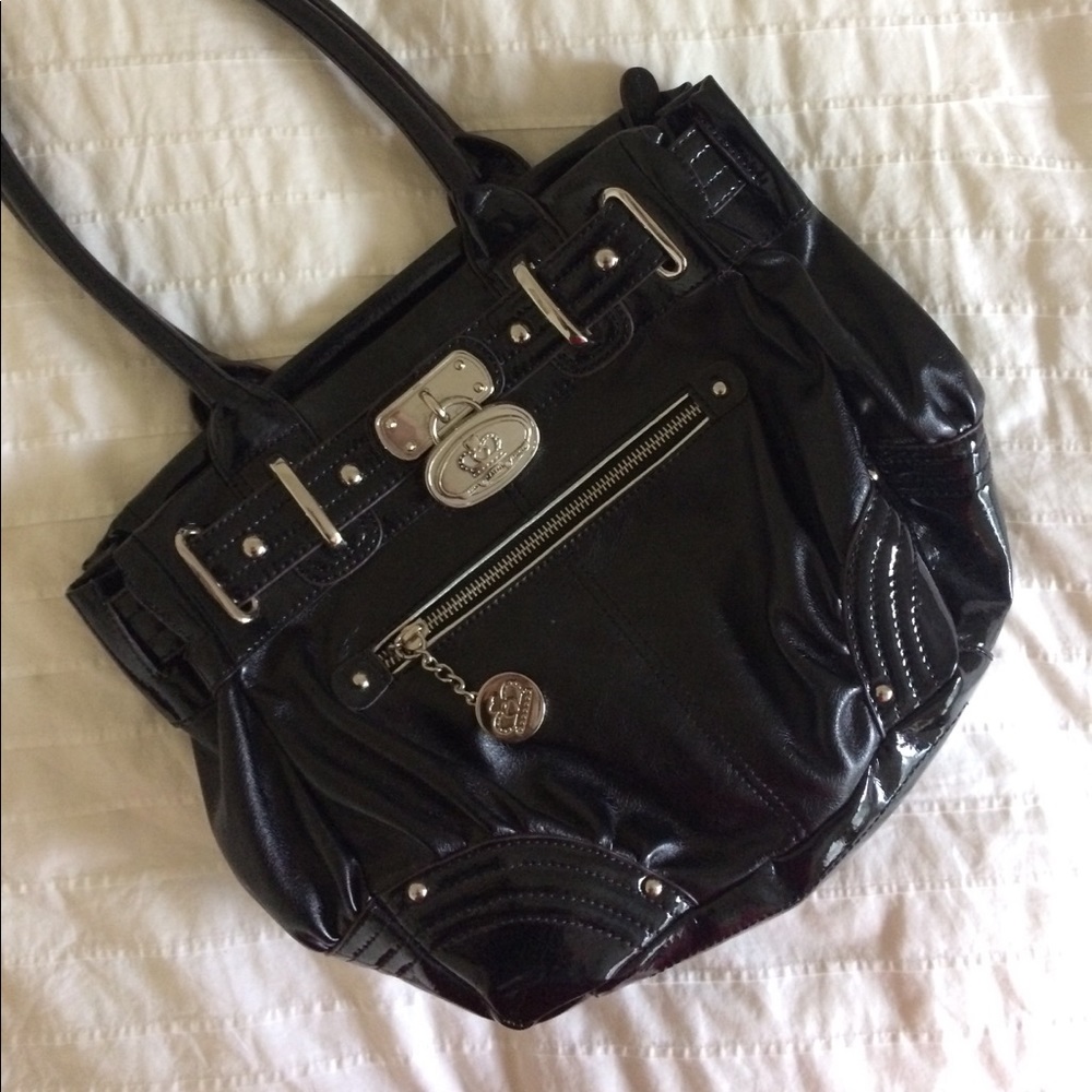 Black Kathy handbag! 👑🖤