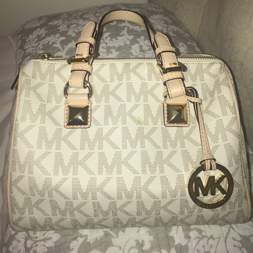 Micheal Kors bag
