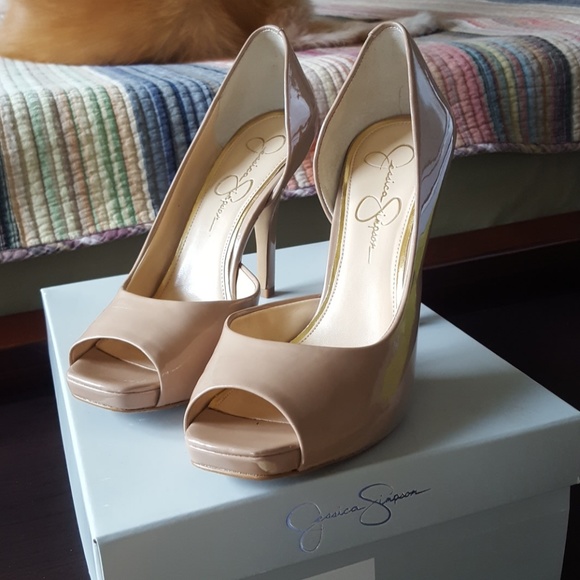 Shoes - Picture 2 of 3