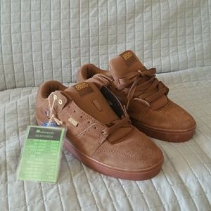 Dvs footwear evade men's size 9