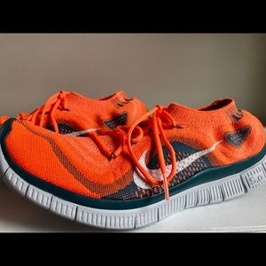 Nike Free Flyknit