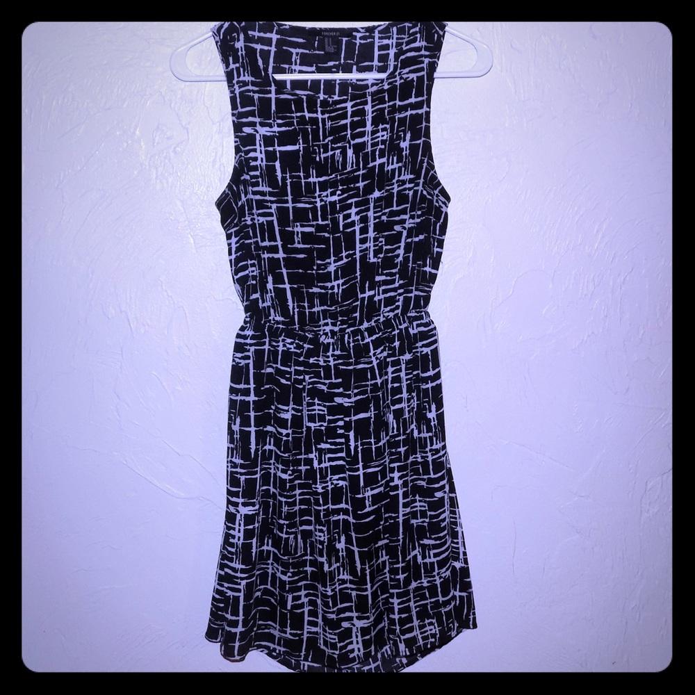Forever 21 Black and White Flowy Dress