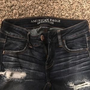 size 0 American Eagle distressed skinny jeans